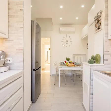Casa Di Carly - Large Cozy Retreat In Center דירה בארי